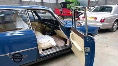 Lot 208 - 1970 ROVER 3500