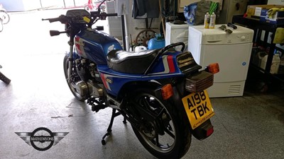 Lot 524 - 1984 KAWASAKI ZR 400-B1