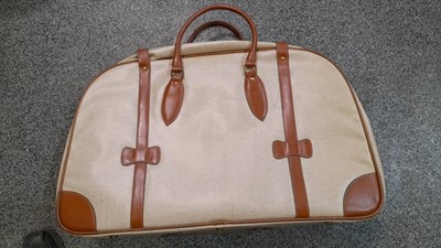 Lot 265 - ALFA ROMEO SUITCASE BESPOKE GTV SHAPE TAN LEATHER & CREAM