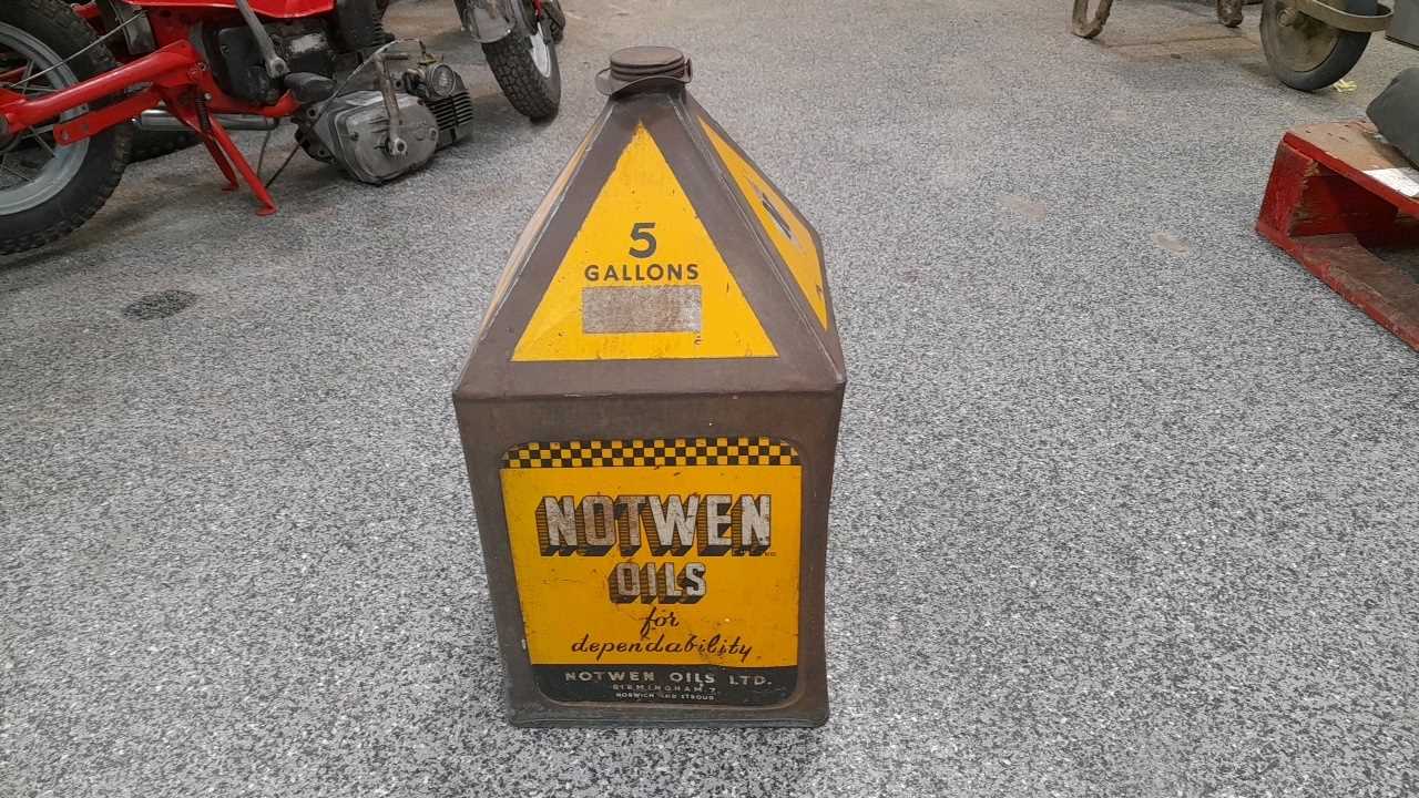 Lot 579 - NOTWEN  5 GALLON OIL CAN