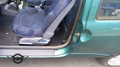 Lot 448 - 2006 RENAULT TWINGO