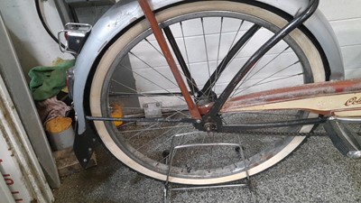 Lot 640 - COLUMBIA BUILT 1950 BEACH CRUISER BROWN + CREAM