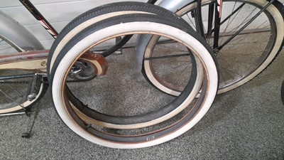 Lot 640 - COLUMBIA BUILT 1950 BEACH CRUISER BROWN + CREAM