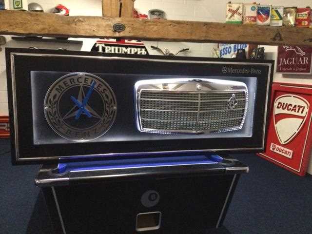 Lot 269 - LARGE ILLUMINATED MERCEDES SIGN