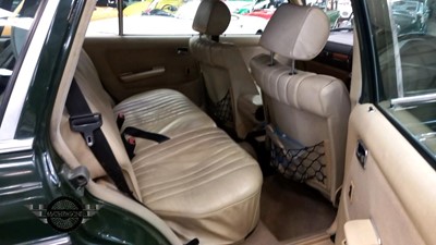 Lot 236 - 1985 MERCEDES 230 TE AUTO