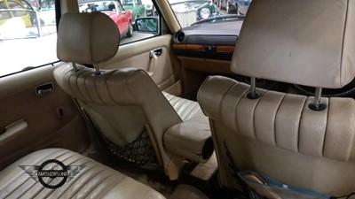 Lot 236 - 1985 MERCEDES 230 TE AUTO