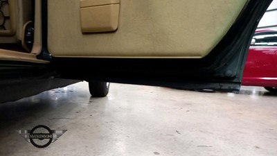 Lot 236 - 1985 MERCEDES 230 TE AUTO