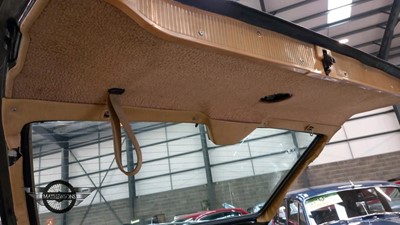Lot 236 - 1985 MERCEDES 230 TE AUTO
