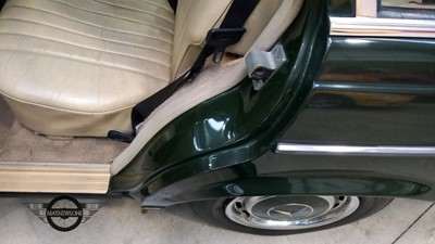 Lot 236 - 1985 MERCEDES 230 TE AUTO