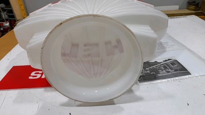 Lot 101 - SHELL PETROL PUMP GLASS GLOBE