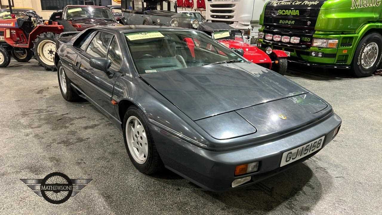 Lot 230 - 1990 LOTUS ESPRIT TURBO
