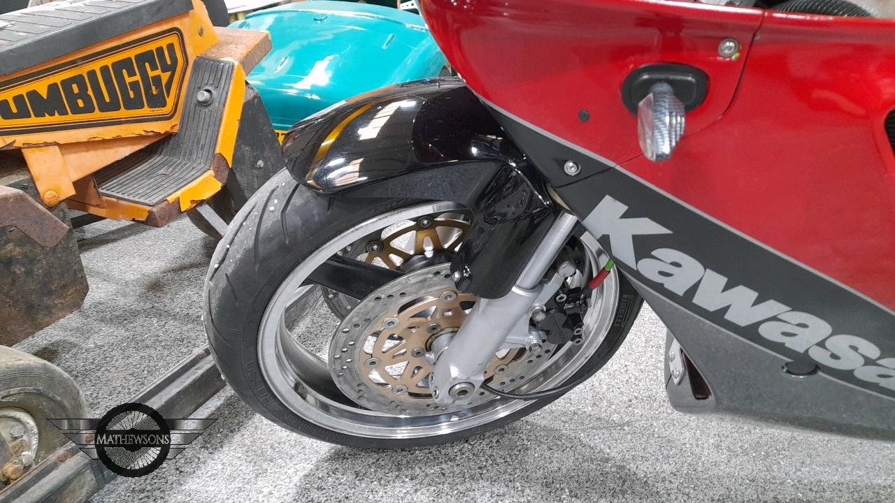 Lot 127 - 1989 KAWASAKI ZXR400