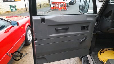 Lot 335 - 1998 LAND ROVER 110 DEFENDER COUNTY SWTDI