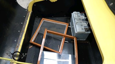 Lot 676 - 1964 MORRIS COWLEY