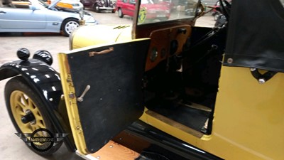 Lot 676 - 1964 MORRIS COWLEY