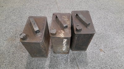 Lot 60 - 2X PRATTS & 1X SHELL PETROL CANS