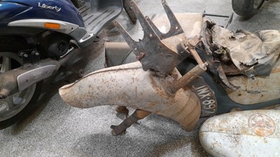 Lot 102 - LE VELOCETTE PROJECT BIKE & PALLET OF SPARES