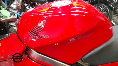 Lot 85 - 1998 HONDA VFR800FI