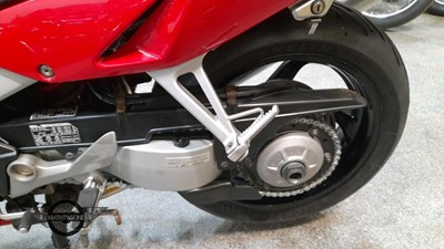 Lot 85 - 1998 HONDA VFR800FI