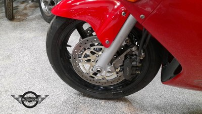 Lot 85 - 1998 HONDA VFR800FI