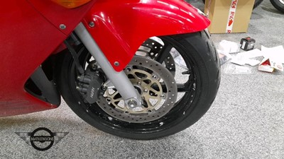 Lot 85 - 1998 HONDA VFR800FI