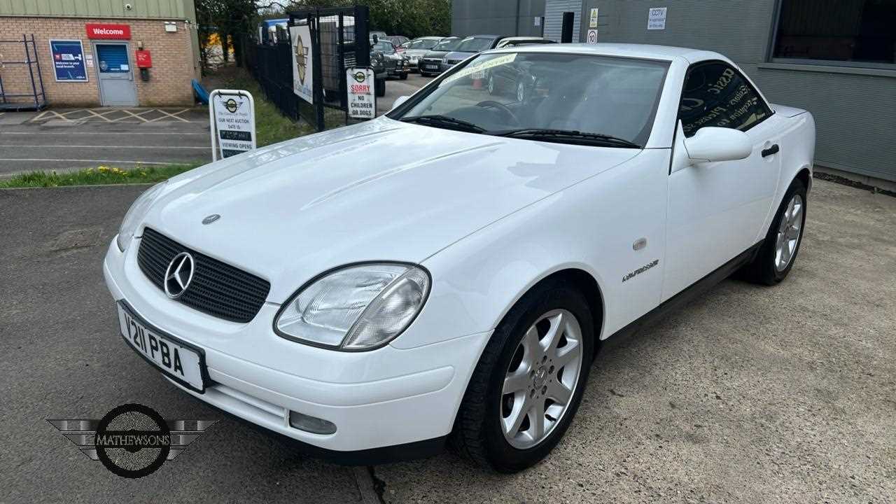 Lot 139 - 1999 MERCEDES SLK 230 KOMPRESSOR AUTO