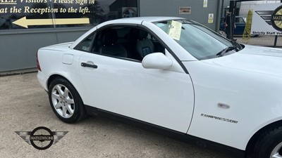 Lot 139 - 1999 MERCEDES SLK 230 KOMPRESSOR AUTO
