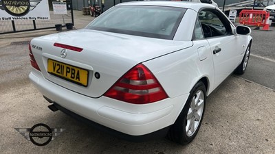 Lot 139 - 1999 MERCEDES SLK 230 KOMPRESSOR AUTO