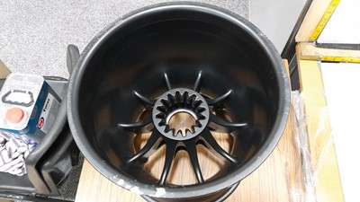 Lot 440 - FORCE INDIA FORMULA 1 TEAM RACE WHEEL COFFEE TABLE  ENGRAVED
