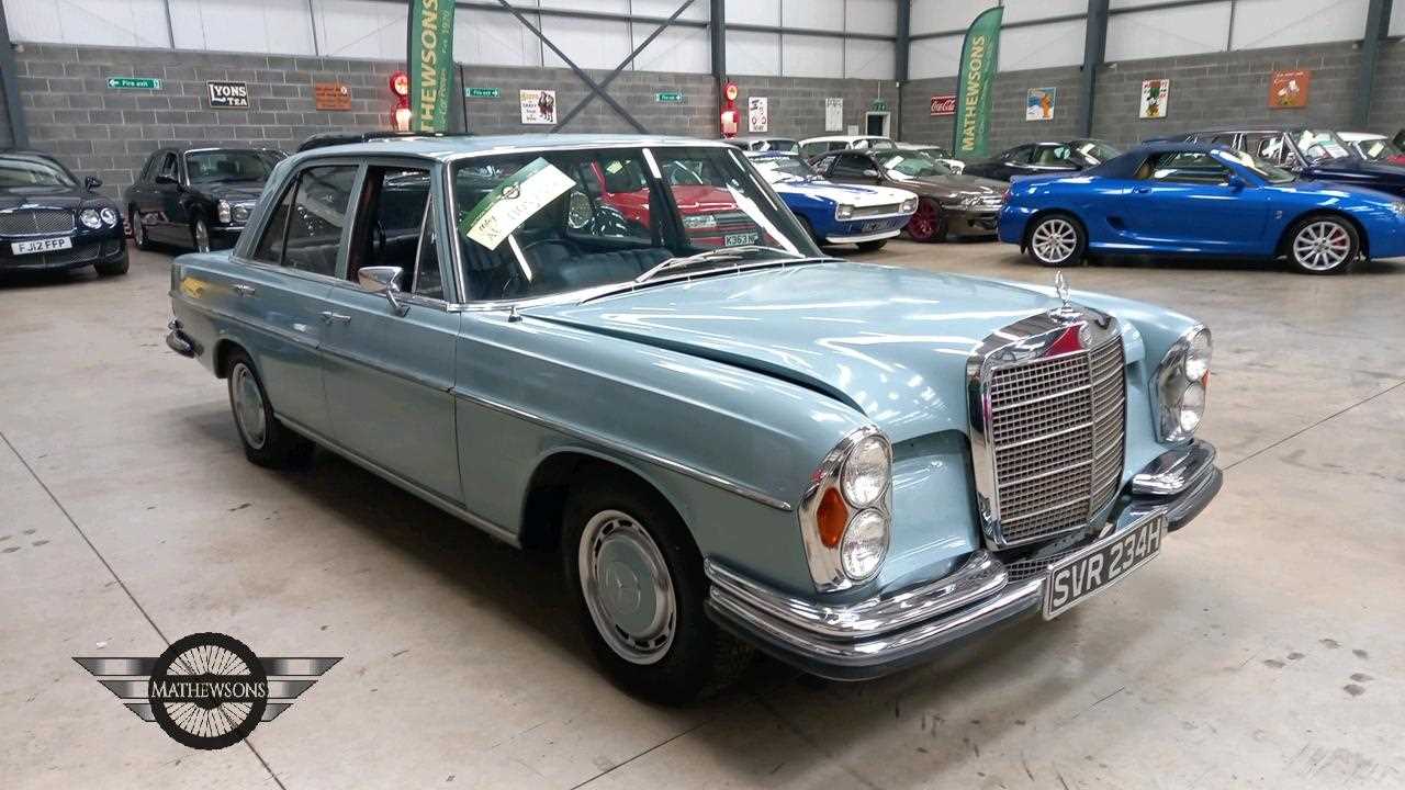 Lot 459 - 1970 MERCEDES 280S