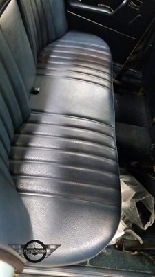 Lot 459 - 1970 MERCEDES 280S