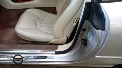 Lot 563 - 1998 JAGUAR XK8 CONVERTIBLE AUTO