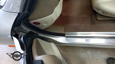 Lot 563 - 1998 JAGUAR XK8 CONVERTIBLE AUTO
