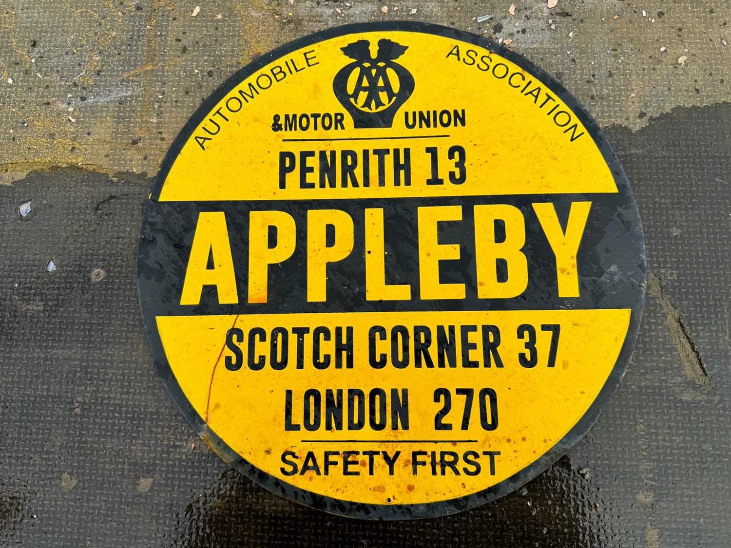 Lot 134 - SMALL ROUND APPLEBY SIGN 14" DIA