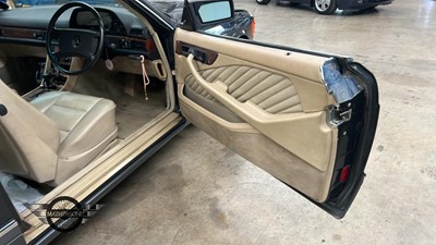 Lot 650 - 1989 MERCEDES 500 SEC AUTO