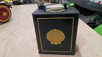 Lot 479 - 1933 SHELL 2 GALLON FUEL CAN