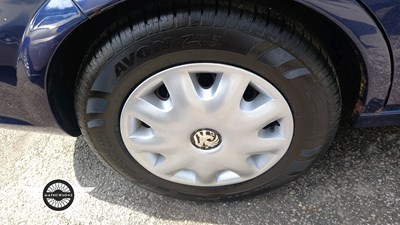 Lot 868 - 1998 VAUXHALL VECTRA LS 16V