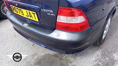 Lot 868 - 1998 VAUXHALL VECTRA LS 16V