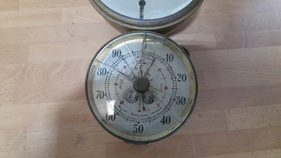 Lot 225 - ELLIOTT BROTHERS SPEEDOMETER & KING OF THE ROAD MOTORCYCLE HORN AROUND 1920'S