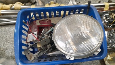 Lot 363 - SELECTION OF SUNBEAM / ROOTES CAR PARTS