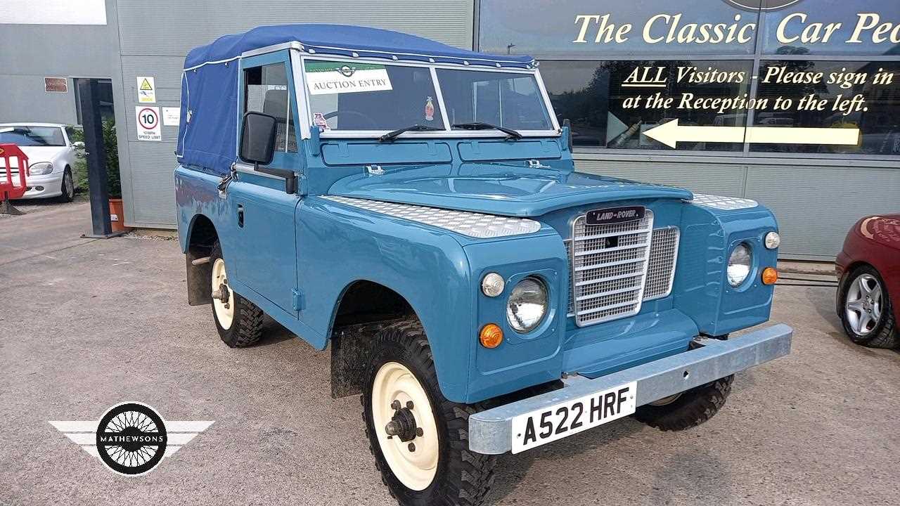 Véhicule de couleur vert Clair - LAND ROVER Séries 3 88 Softtop Véhicule de couleur vert Clair - LAND ROVER Séries 3 88 Softtop