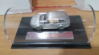 Lot 9 - AUDI RS4 MODEL