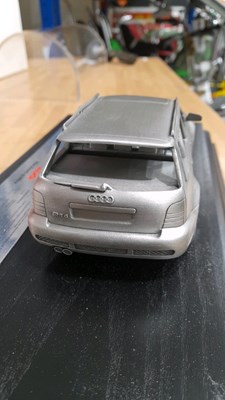 Lot 9 - AUDI RS4 MODEL