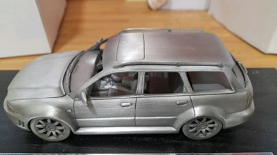 Lot 9 - AUDI RS4 MODEL