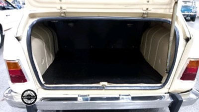 Lot 304 - 1977 CITROEN AMI 8 CONFORT