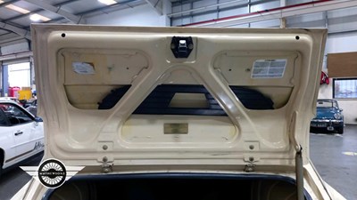 Lot 304 - 1977 CITROEN AMI 8 CONFORT