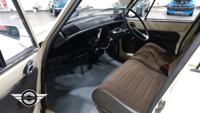 Lot 304 - 1977 CITROEN AMI 8 CONFORT