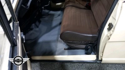 Lot 304 - 1977 CITROEN AMI 8 CONFORT