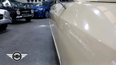 Lot 304 - 1977 CITROEN AMI 8 CONFORT