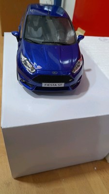 Lot 280 - MK7 FORD FIESTA ST 1.18 SCALE MODEL BY OTTO MODELS